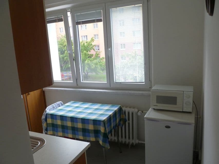 Prenájom bytu 2-izbový 52 m², Kapraďová, Praha, Praha Prenájom bytu 2-izbový 52 m², Kapraďová, Praha, Praha