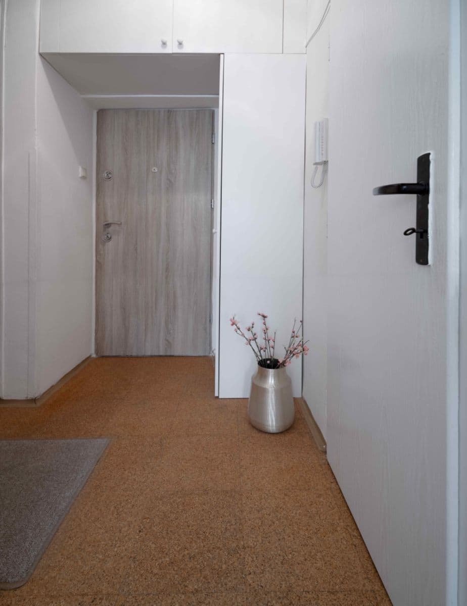 Predaj bytu 2-izbový 72 m², Rumunská, Praha, Praha Predaj bytu 2-izbový 72 m², Rumunská, Praha, Praha
