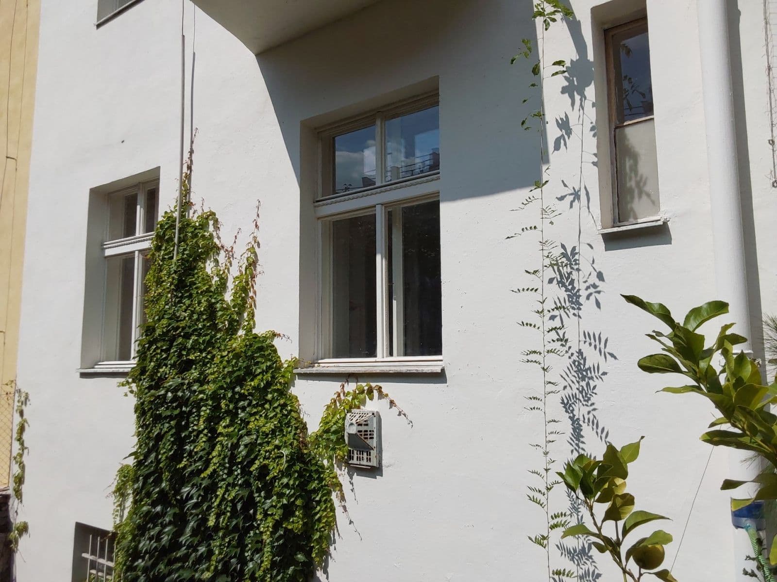 Prenájom bytu 2-izbový 42 m², Madridská, Praha, Praha Prenájom bytu 2-izbový 42 m², Madridská, Praha, Praha