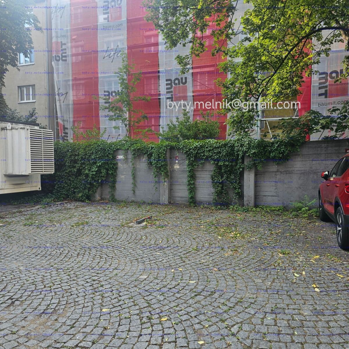 Prenájom garáže 14 m², Parléřova, Praha, Praha Prenájom garáže 14 m², Parléřova, Praha, Praha