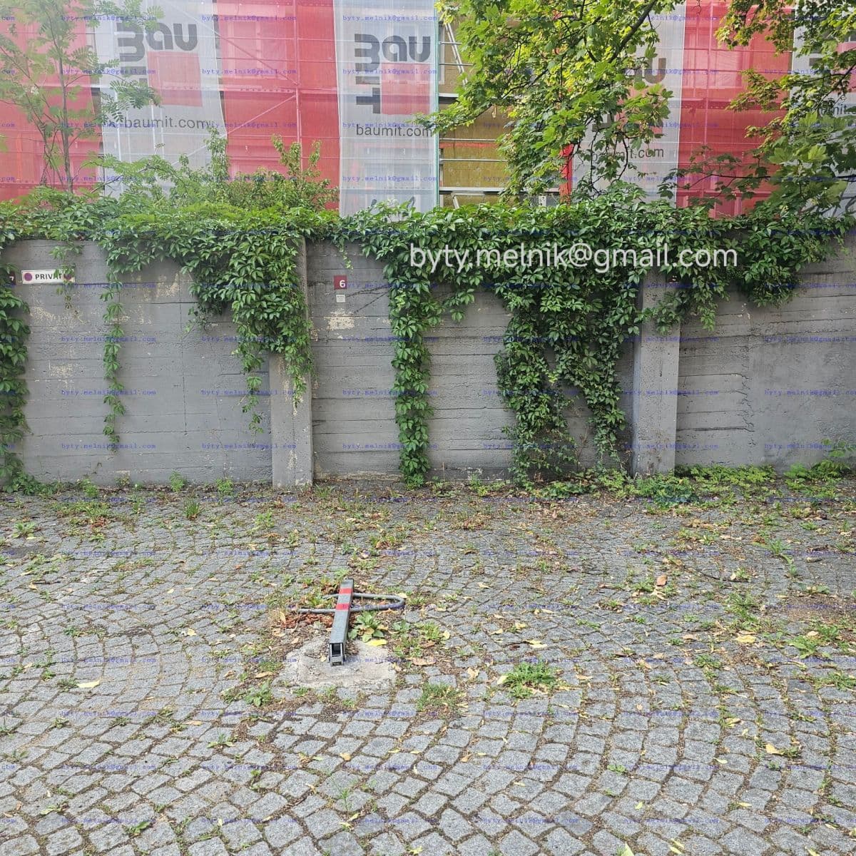 Prenájom garáže 14 m², Parléřova, Praha, Praha Prenájom garáže 14 m², Parléřova, Praha, Praha