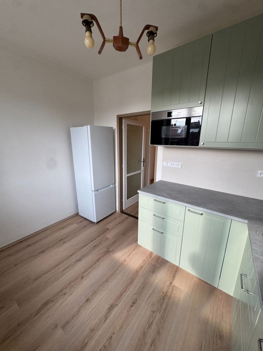 Prenájom bytu 1-izbový 35 m², Pakoměřická, Praha, Praha Prenájom bytu 1-izbový 35 m², Pakoměřická, Praha, Praha