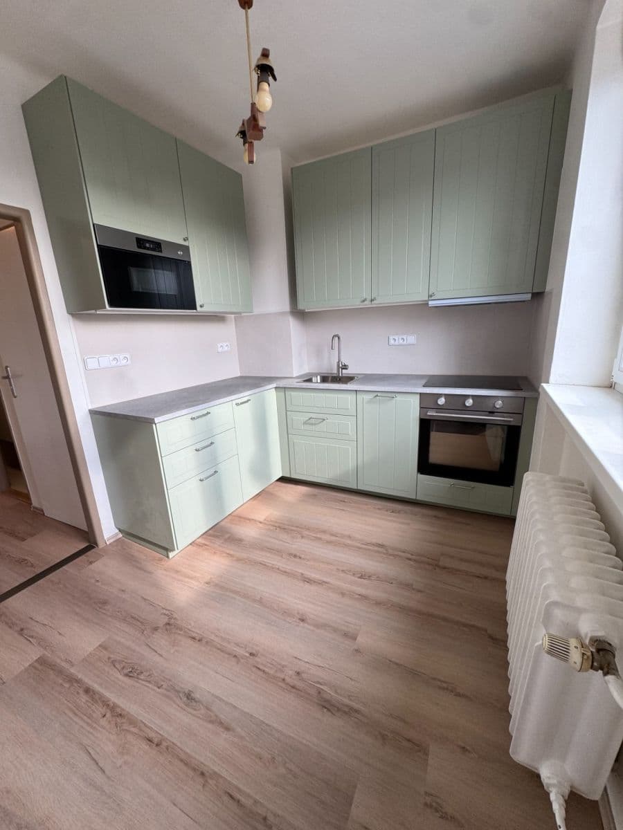 Prenájom bytu 1-izbový 35 m², Pakoměřická, Praha, Praha Prenájom bytu 1-izbový 35 m², Pakoměřická, Praha, Praha