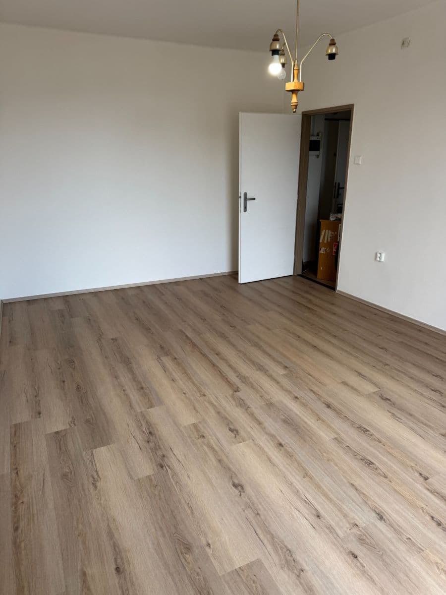 Prenájom bytu 1-izbový 35 m², Pakoměřická, Praha, Praha Prenájom bytu 1-izbový 35 m², Pakoměřická, Praha, Praha