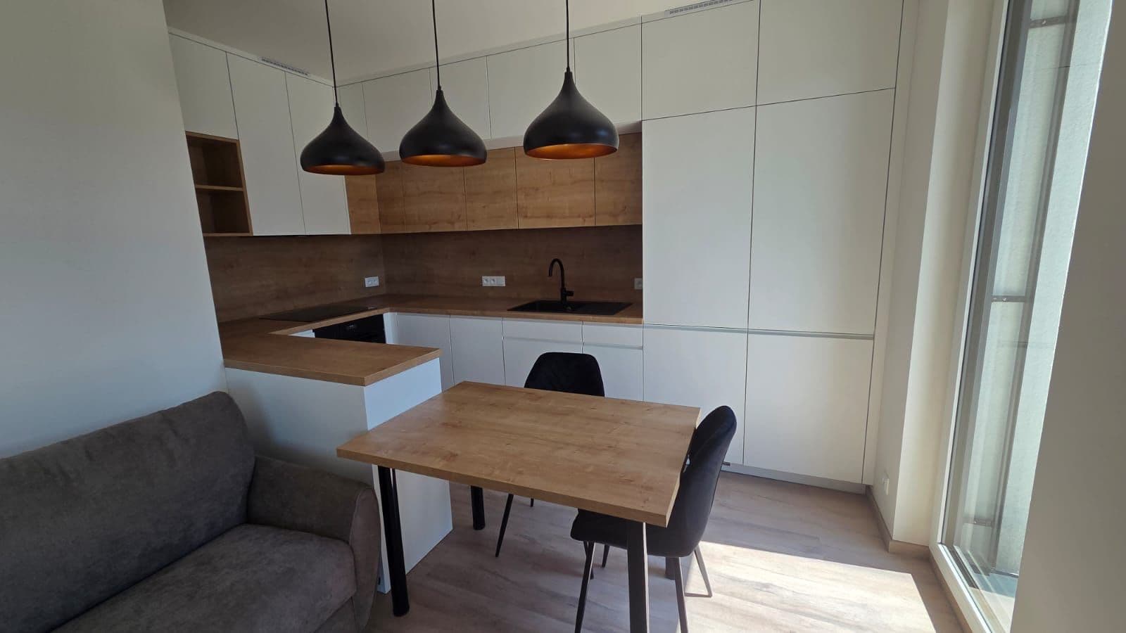 Prenájom bytu 1-izbový 39 m², Kolmanova, Praha, Praha Prenájom bytu 1-izbový 39 m², Kolmanova, Praha, Praha