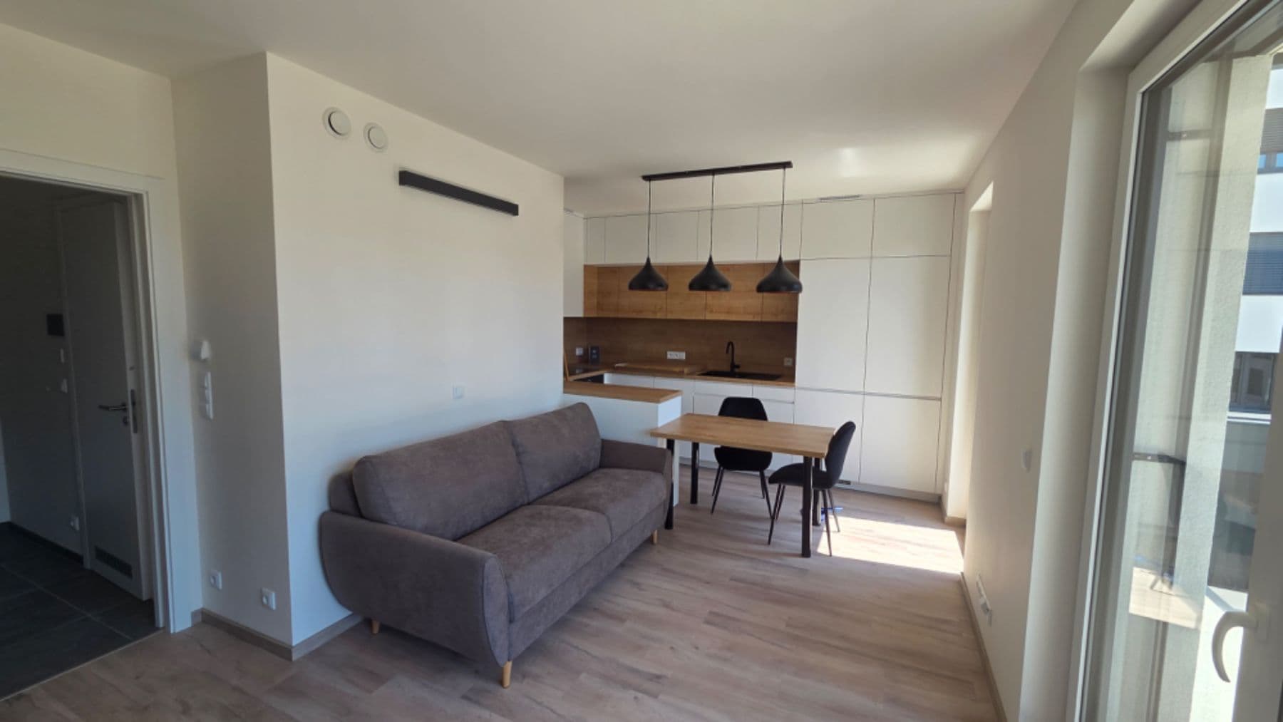 Prenájom bytu 1-izbový 39 m², Kolmanova, Praha, Praha Prenájom bytu 1-izbový 39 m², Kolmanova, Praha, Praha
