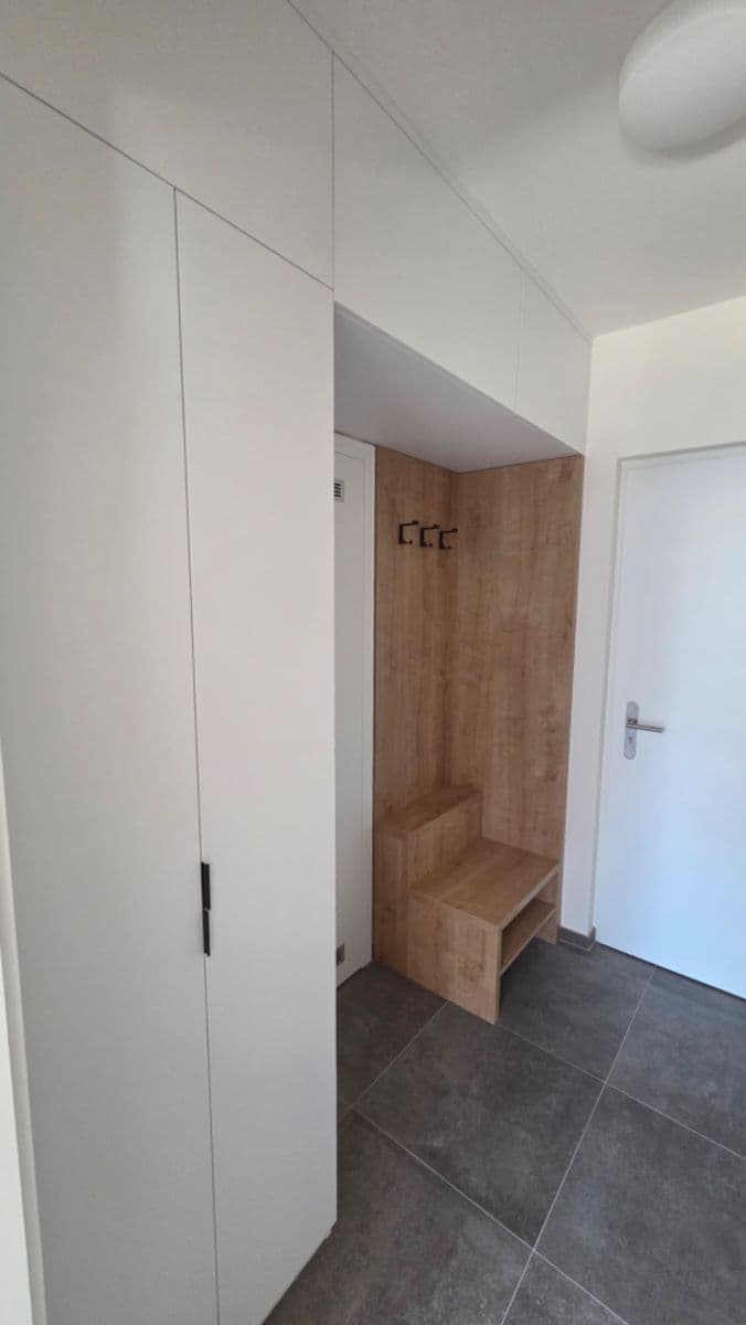 Prenájom bytu 1-izbový 39 m², Kolmanova, Praha, Praha Prenájom bytu 1-izbový 39 m², Kolmanova, Praha, Praha