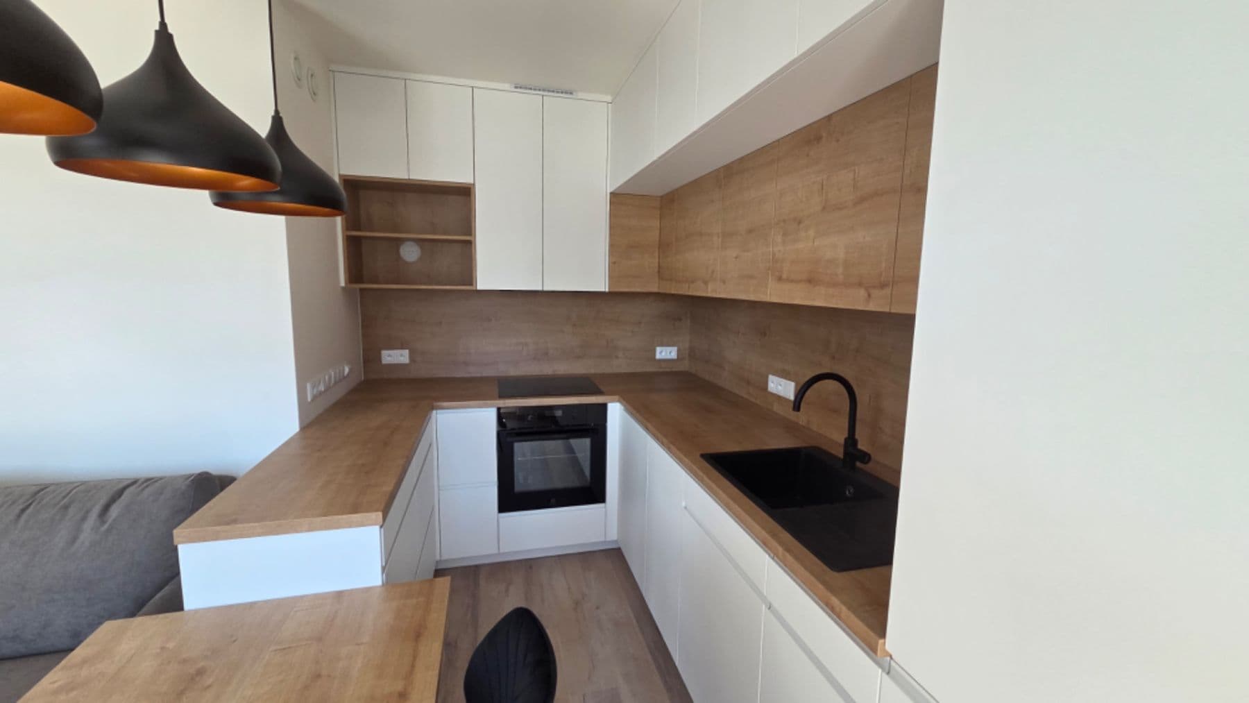 Prenájom bytu 1-izbový 39 m², Kolmanova, Praha, Praha Prenájom bytu 1-izbový 39 m², Kolmanova, Praha, Praha