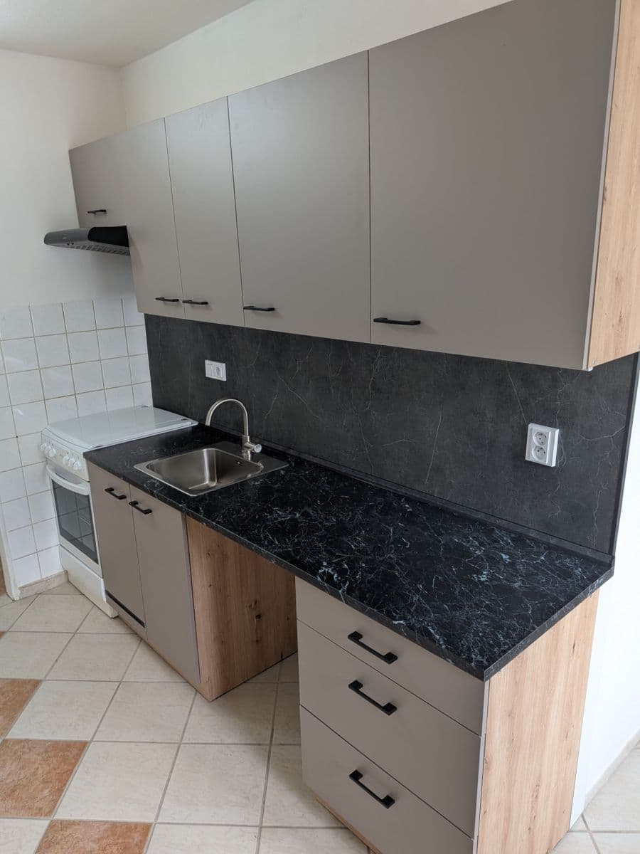 Prenájom bytu 1-izbový 41 m², Nepomucká, Plzeň, Plzeňský kraj Prenájom bytu 1-izbový 41 m², Nepomucká, Plzeň, Plzeňský kraj
