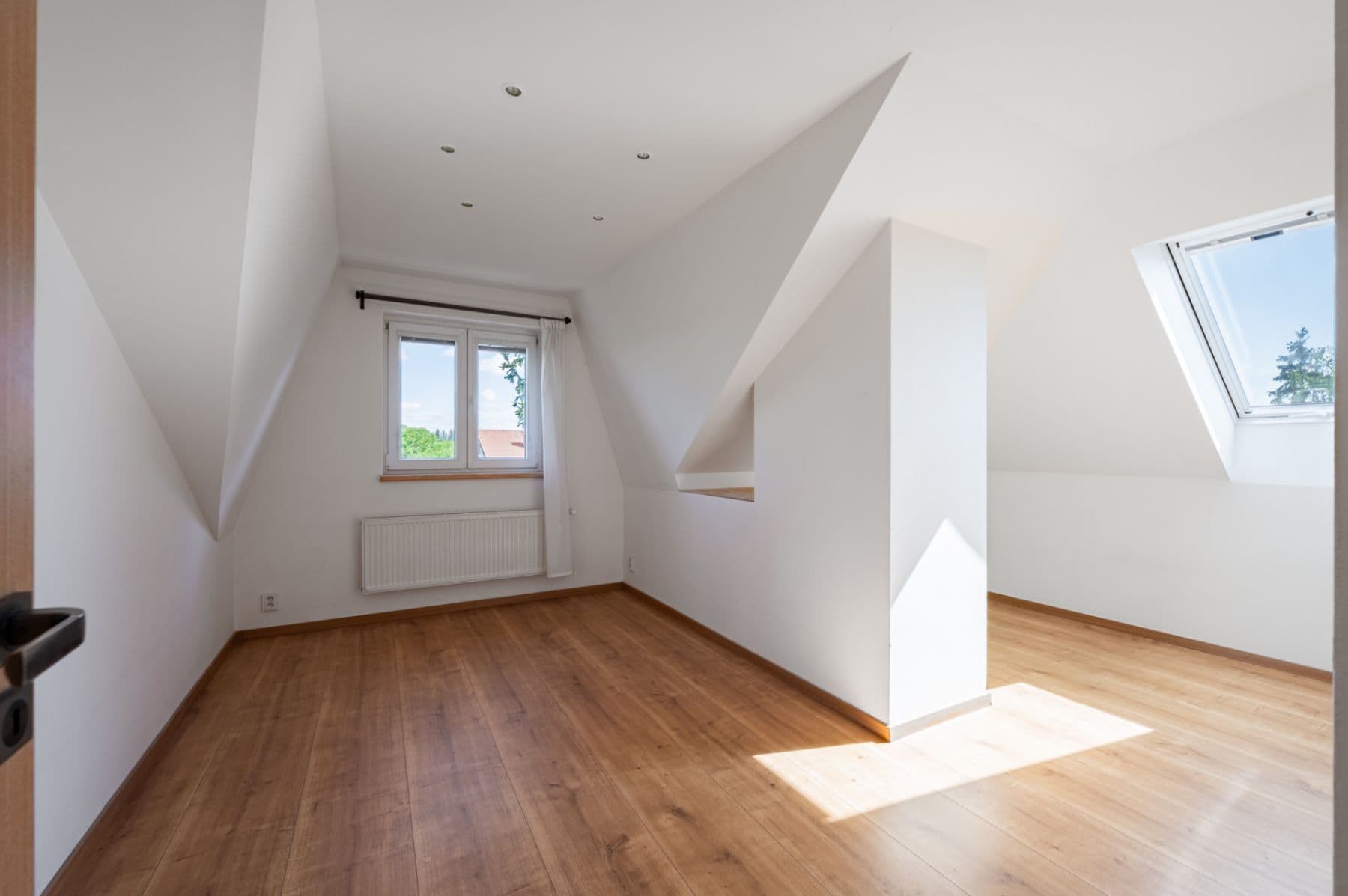 Predaj bytu 3-izbový 95 m², Českobrodská, Praha, Praha Predaj bytu 3-izbový 95 m², Českobrodská, Praha, Praha