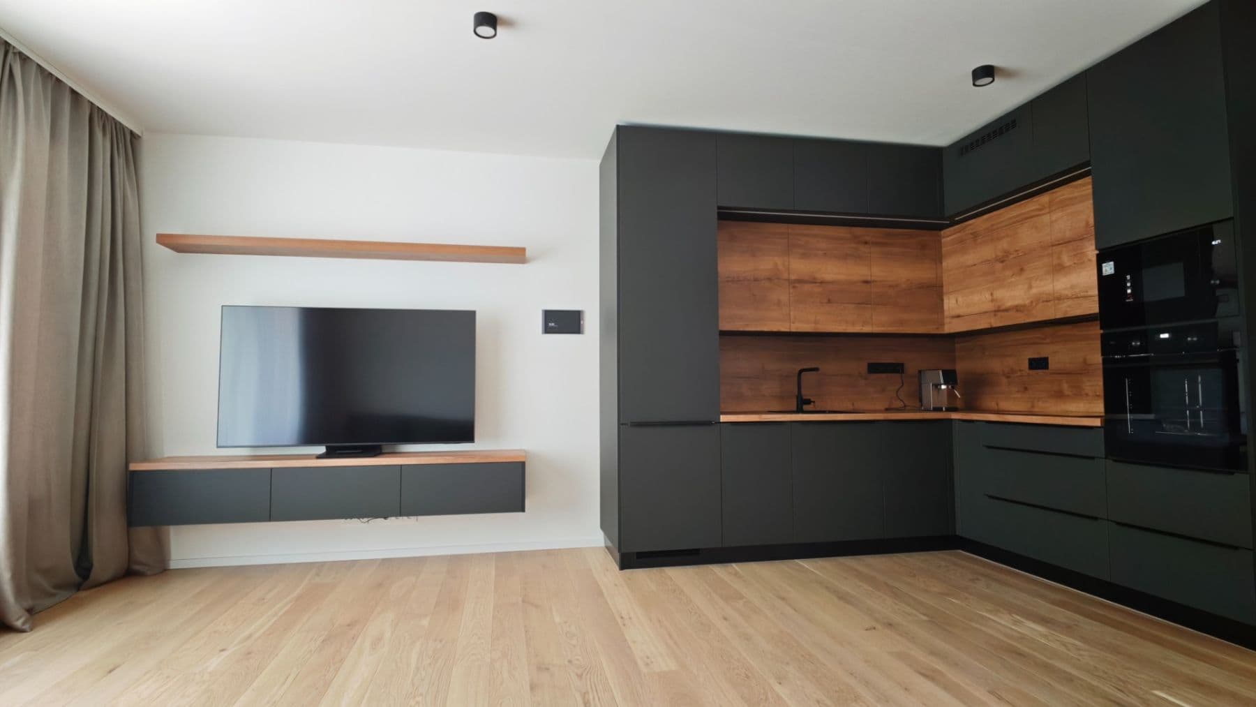Prenájom bytu 2-izbový 60 m², Hábova, Praha, Praha Prenájom bytu 2-izbový 60 m², Hábova, Praha, Praha