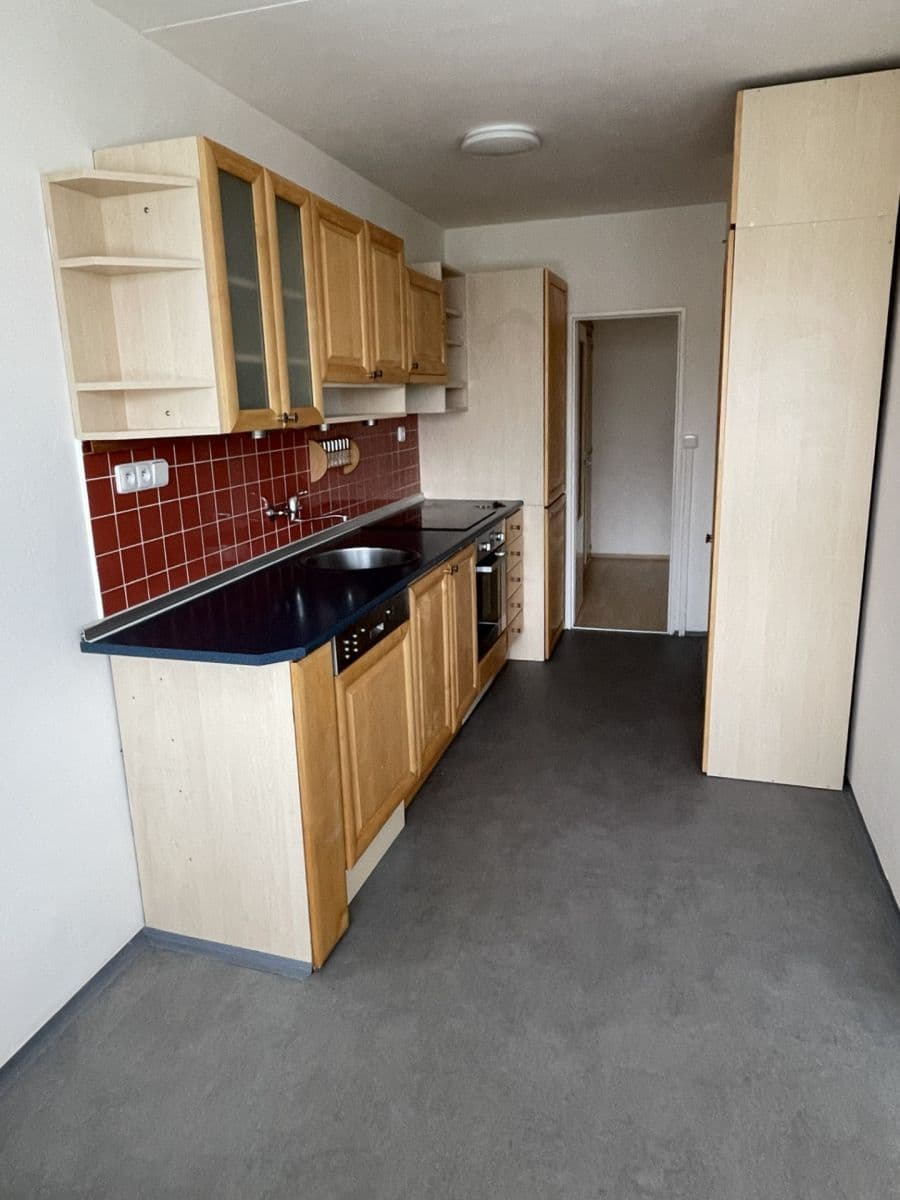 Prenájom bytu 3-izbový 73 m², Pavrovského, Praha, Praha Prenájom bytu 3-izbový 73 m², Pavrovského, Praha, Praha