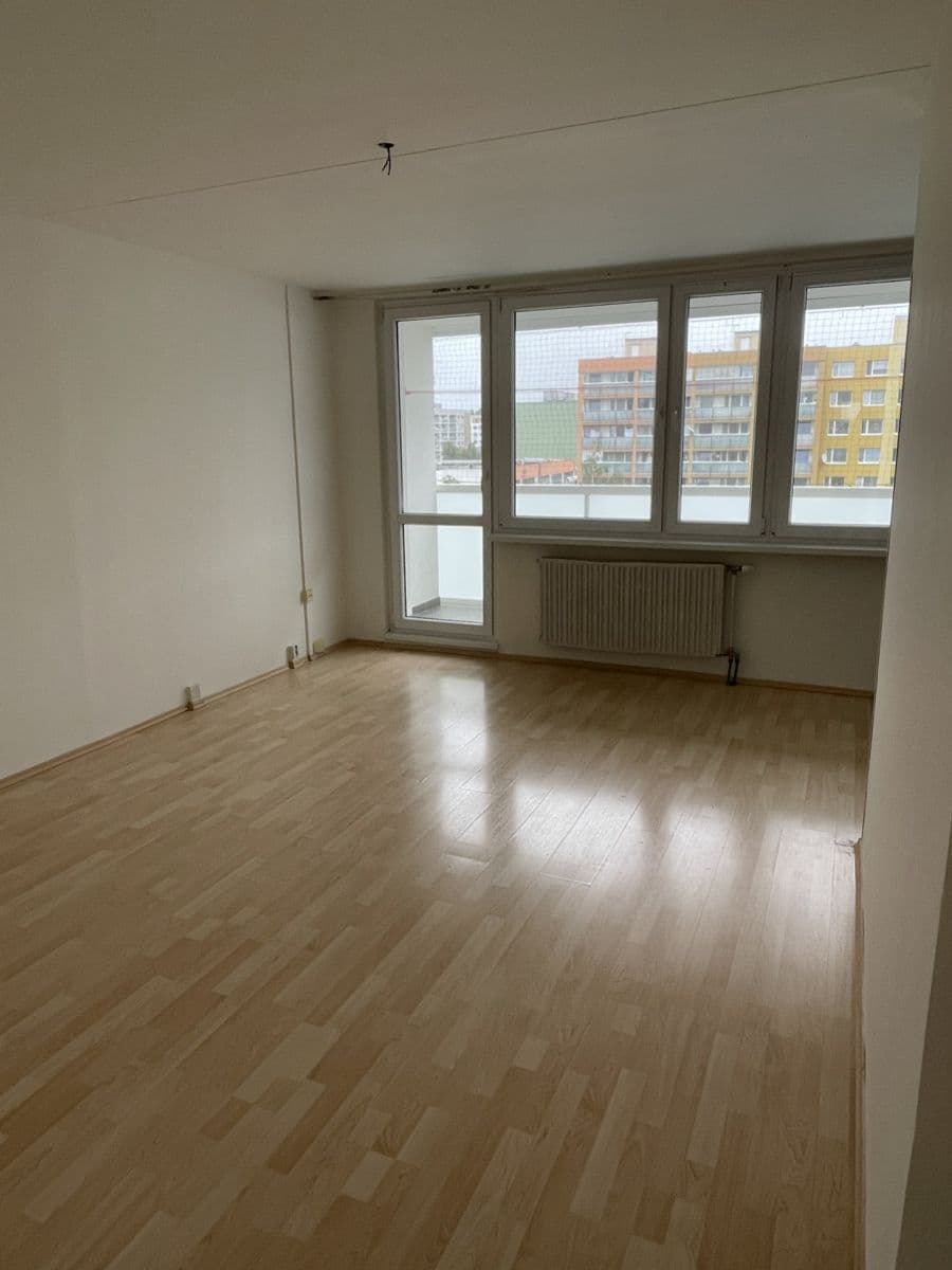 Prenájom bytu 3-izbový 73 m², Pavrovského, Praha, Praha Prenájom bytu 3-izbový 73 m², Pavrovského, Praha, Praha
