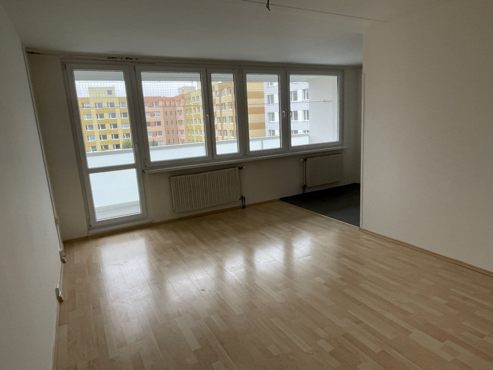 Prenájom bytu 3-izbový 73 m², Pavrovského, Praha, Praha Prenájom bytu 3-izbový 73 m², Pavrovského, Praha, Praha