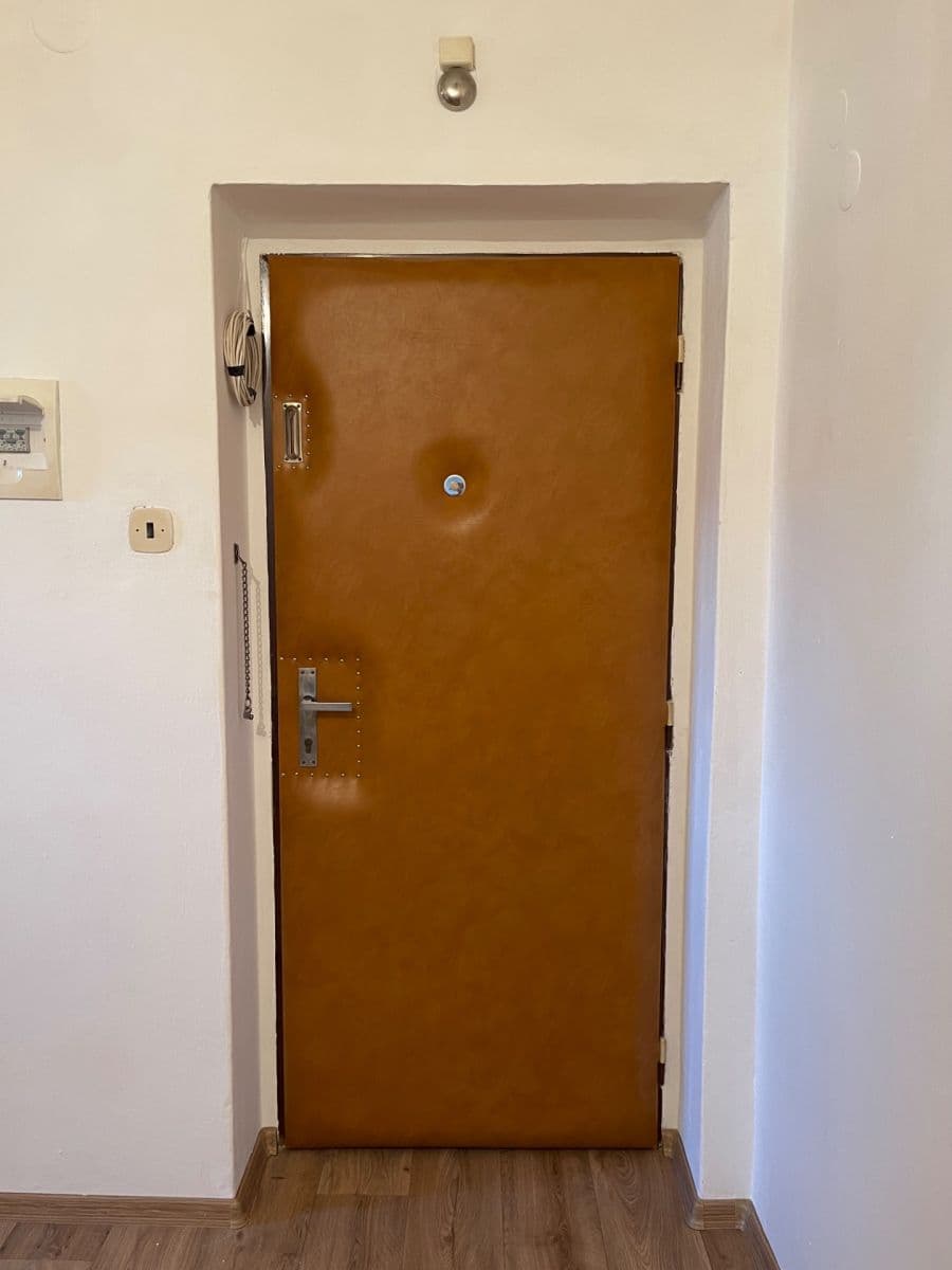 Prenájom bytu 2-izbový 55 m², Česká, Kutná Hora, Středočeský kraj Prenájom bytu 2-izbový 55 m², Česká, Kutná Hora, Středočeský kraj