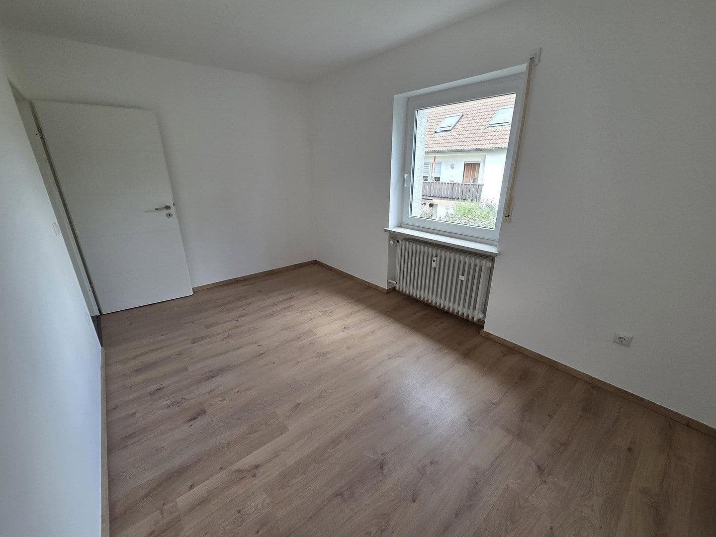 Prenájom bytu 3-izbový 75 m², Friedenstraße 27, Vaterstetten, Bavorsko Prenájom bytu 3-izbový 75 m², Friedenstraße 27, Vaterstetten, Bavorsko