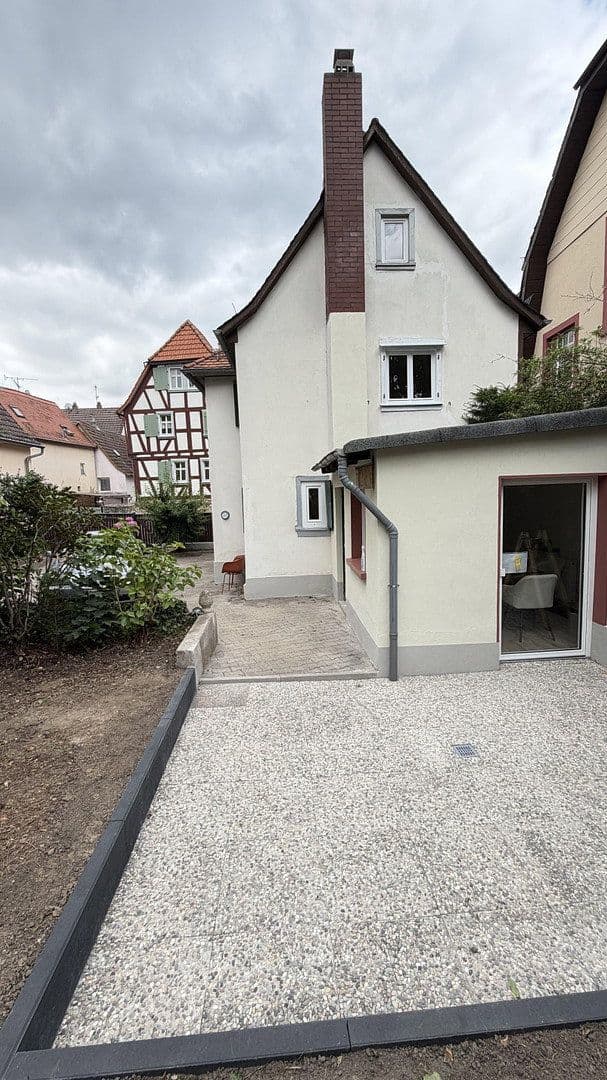 Predaj domu 115 m², pozemok 357 m², Frankfurt, Hesensko Predaj domu 115 m², pozemok 357 m², Frankfurt, Hesensko