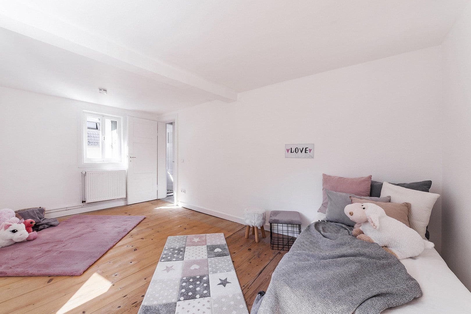 Predaj domu 115 m², pozemok 357 m², Frankfurt, Hesensko Predaj domu 115 m², pozemok 357 m², Frankfurt, Hesensko
