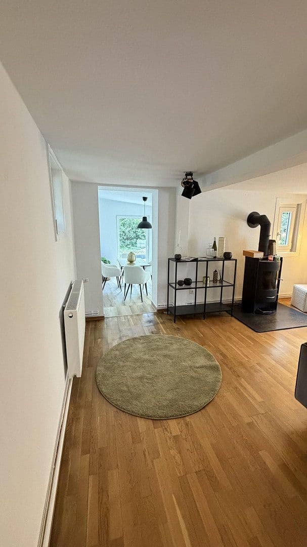 Predaj domu 115 m², pozemok 357 m², Frankfurt, Hesensko Predaj domu 115 m², pozemok 357 m², Frankfurt, Hesensko