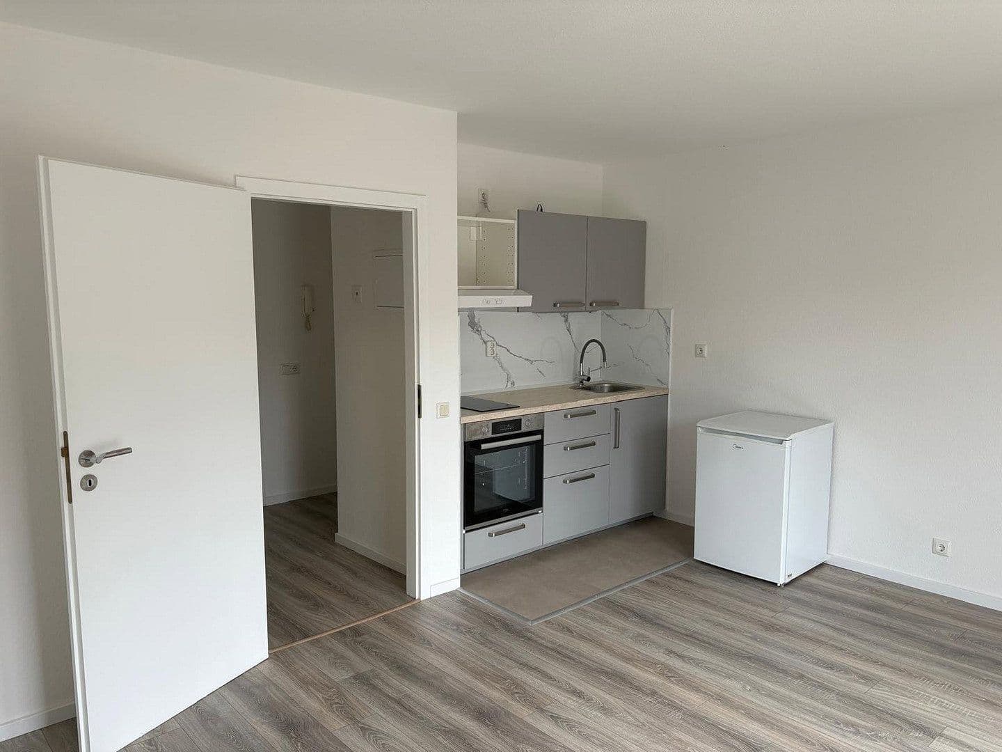 Prenájom bytu 1-izbový 29 m², Bergstraße 1, 5, 6, und 7, Mittenwalde, Brandenbursko Prenájom bytu 1-izbový 29 m², Bergstraße 1, 5, 6, und 7, Mittenwalde, Brandenbursko