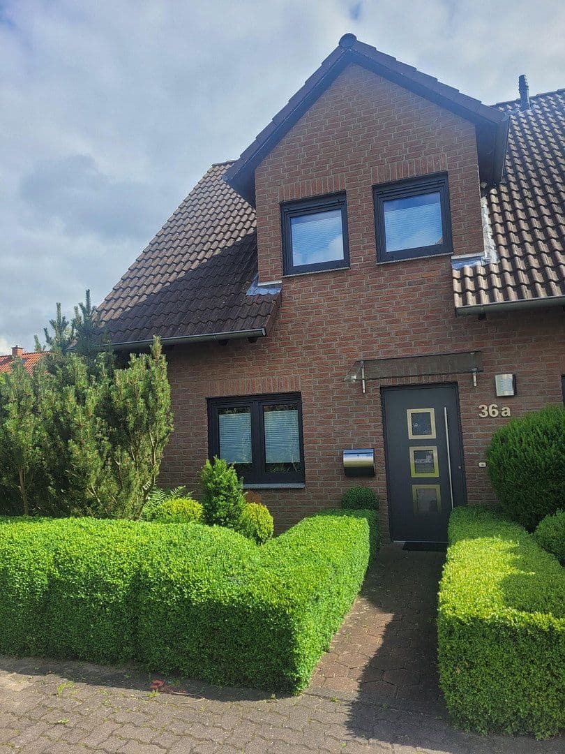 Predaj domu 94 m², pozemok 316 m², Holle, Dolné Sasko Predaj domu 94 m², pozemok 316 m², Holle, Dolné Sasko