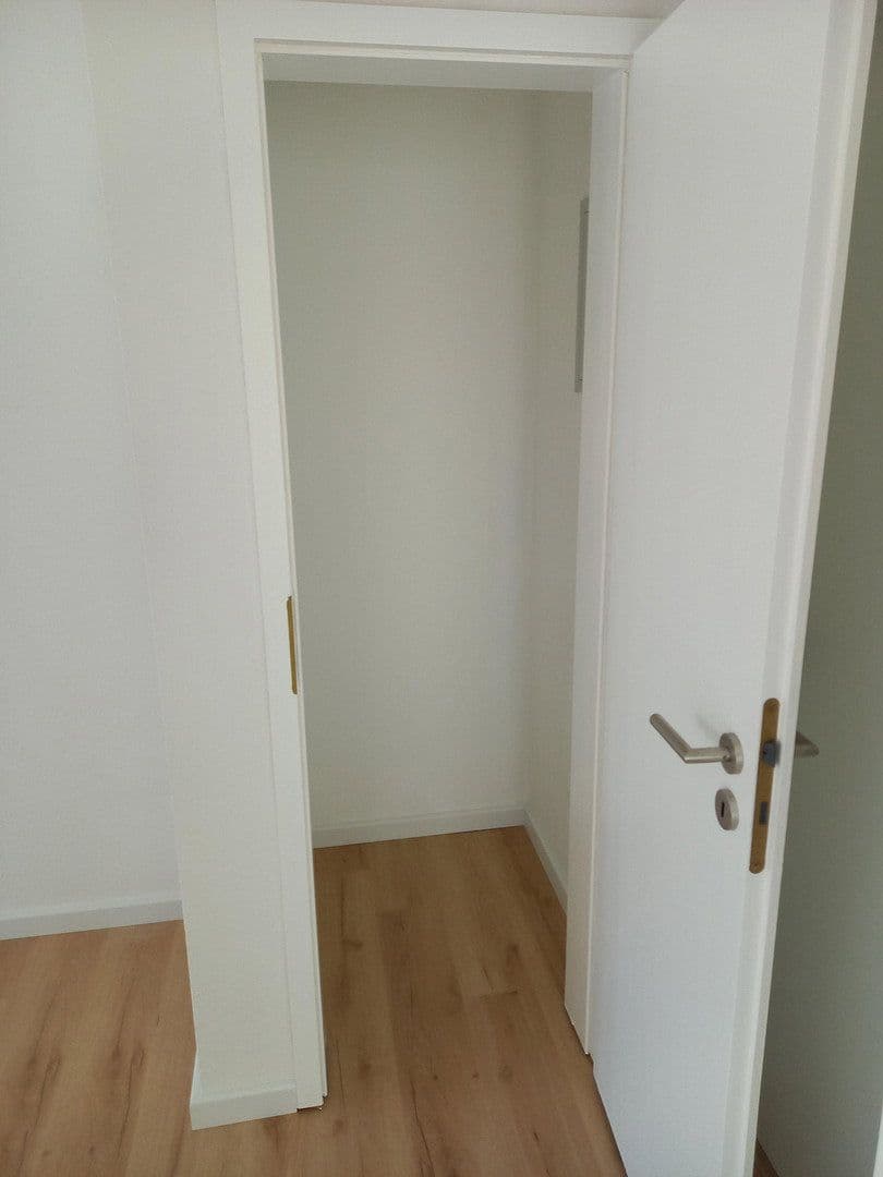 Predaj bytu 2-izbový 70 m², Freiburg Tiengen, Bádensko-Wurttembersko Predaj bytu 2-izbový 70 m², Freiburg Tiengen, Bádensko-Wurttembersko