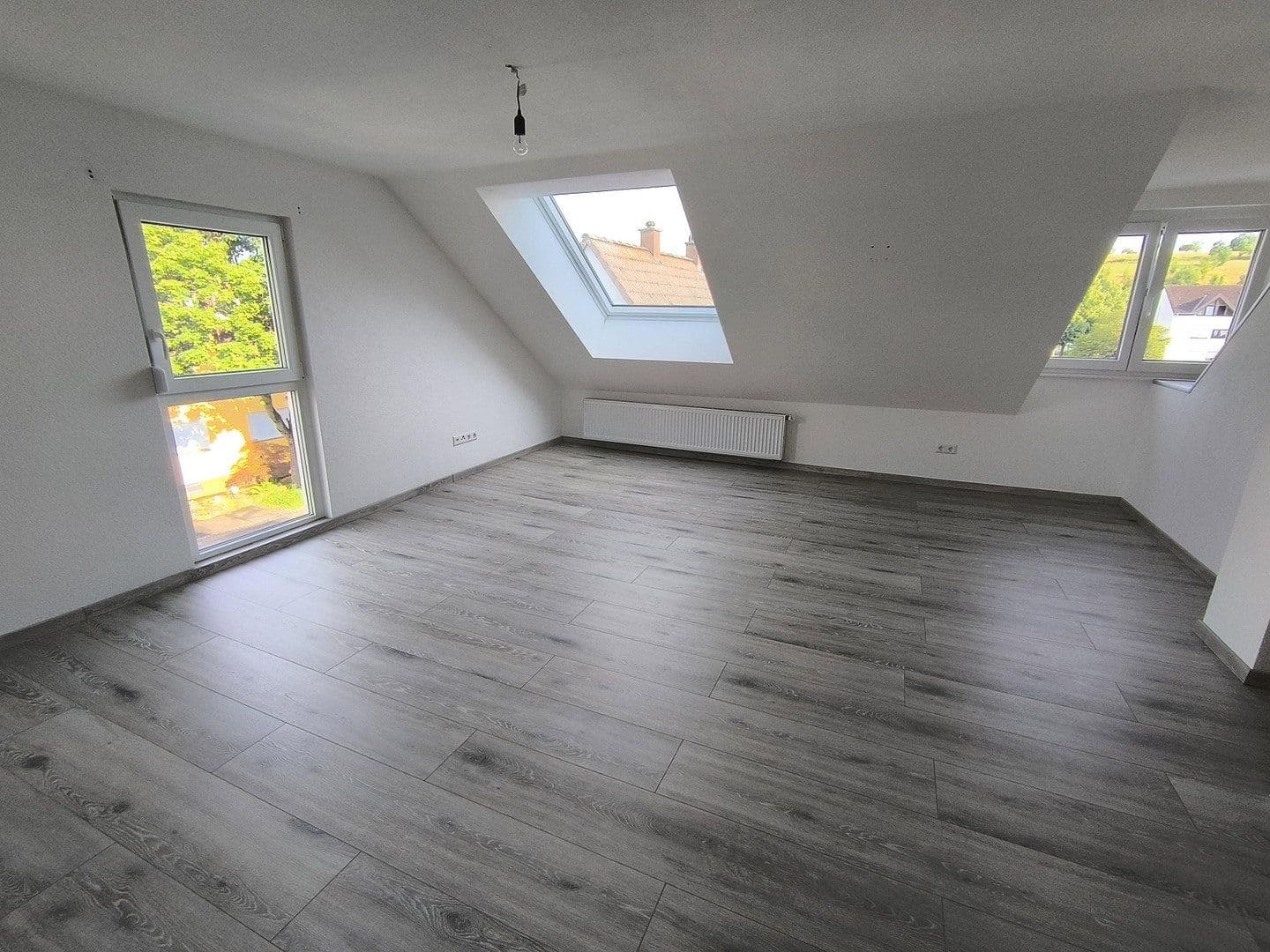 Prenájom bytu 2-izbový 65 m², Göppingen, Bádensko-Wurttembersko Prenájom bytu 2-izbový 65 m², Göppingen, Bádensko-Wurttembersko