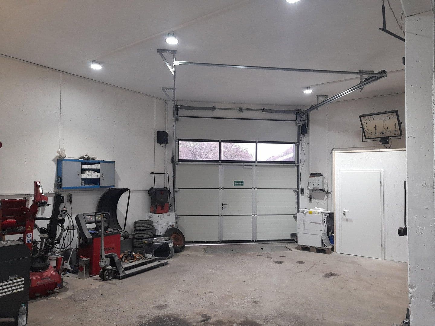 Prenájom nebytového priestoru 446 m², Meßkirch, Bádensko-Wurttembersko Prenájom nebytového priestoru 446 m², Meßkirch, Bádensko-Wurttembersko