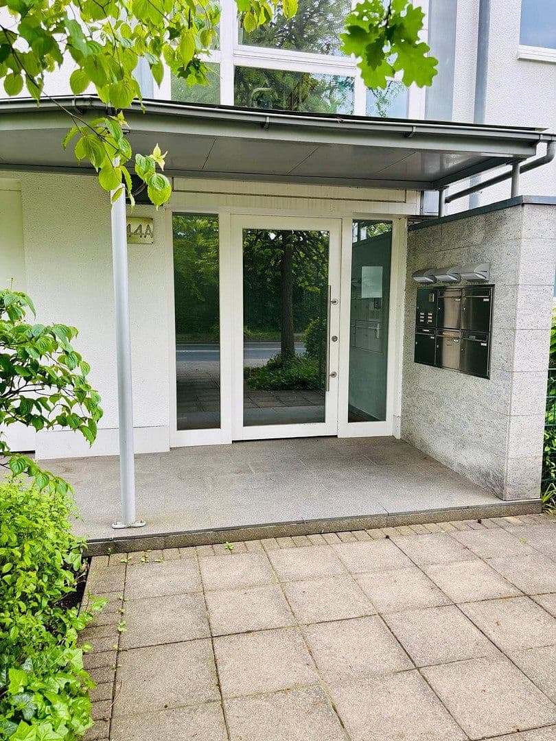 Predaj bytu 3-izbový 97 m², Arnheimer Str. 144a, Düsseldorf, Severné Porýnie - Westfálsko Predaj bytu 3-izbový 97 m², Arnheimer Str. 144a, Düsseldorf, Severné Porýnie - Westfálsko