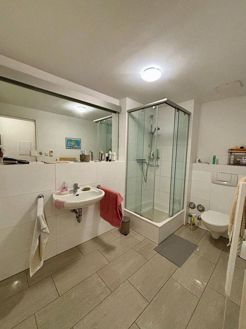 Predaj bytu 3-izbový 97 m², Arnheimer Str. 144a, Düsseldorf, Severné Porýnie - Westfálsko Predaj bytu 3-izbový 97 m², Arnheimer Str. 144a, Düsseldorf, Severné Porýnie - Westfálsko
