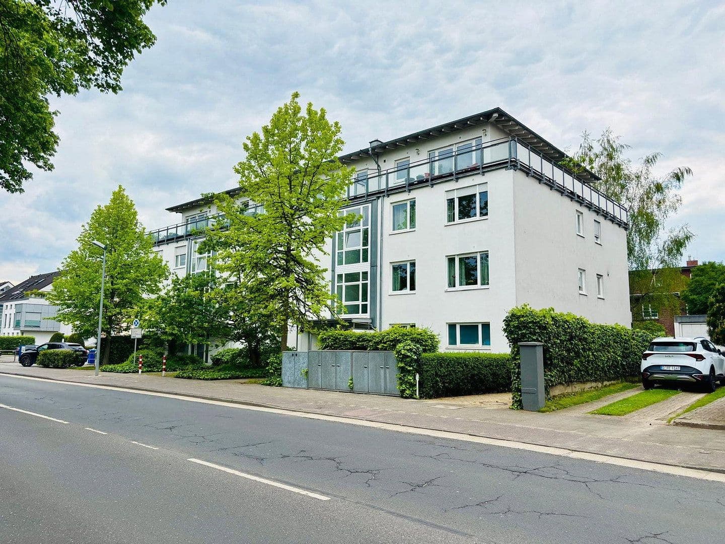 Predaj bytu 3-izbový 97 m², Arnheimer Str. 144a, Düsseldorf, Severné Porýnie - Westfálsko Predaj bytu 3-izbový 97 m², Arnheimer Str. 144a, Düsseldorf, Severné Porýnie - Westfálsko
