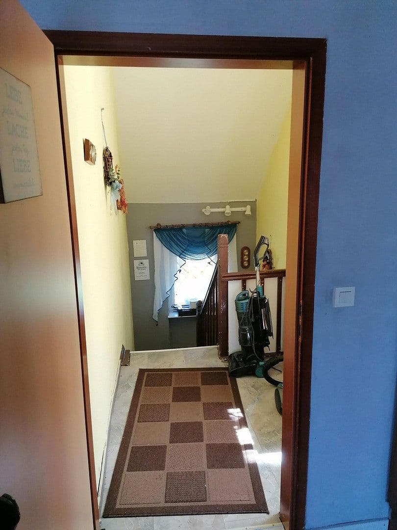 Predaj domu 120 m², pozemok 810 m², Quierschied, Sársko Predaj domu 120 m², pozemok 810 m², Quierschied, Sársko