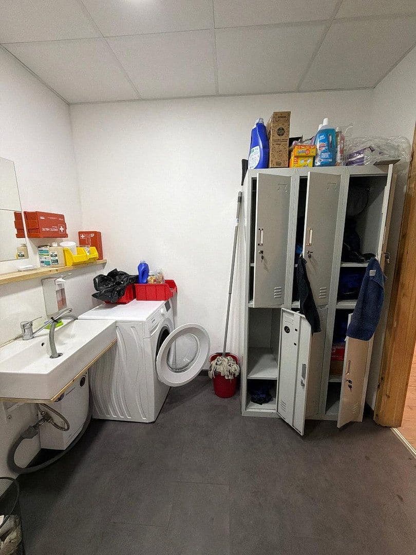 Prenájom nebytového priestoru 475 m², Altomünster, Bavorsko Prenájom nebytového priestoru 475 m², Altomünster, Bavorsko