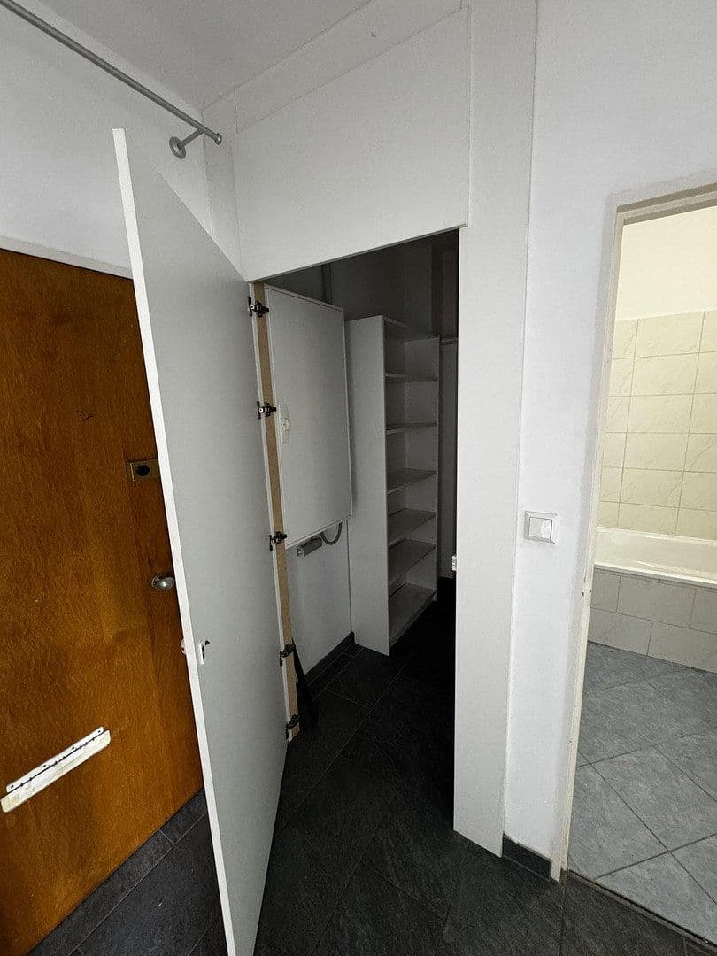 Predaj bytu 3-izbový 115 m², Klamannstraße 8a, Berlin, Berlín Predaj bytu 3-izbový 115 m², Klamannstraße 8a, Berlin, Berlín