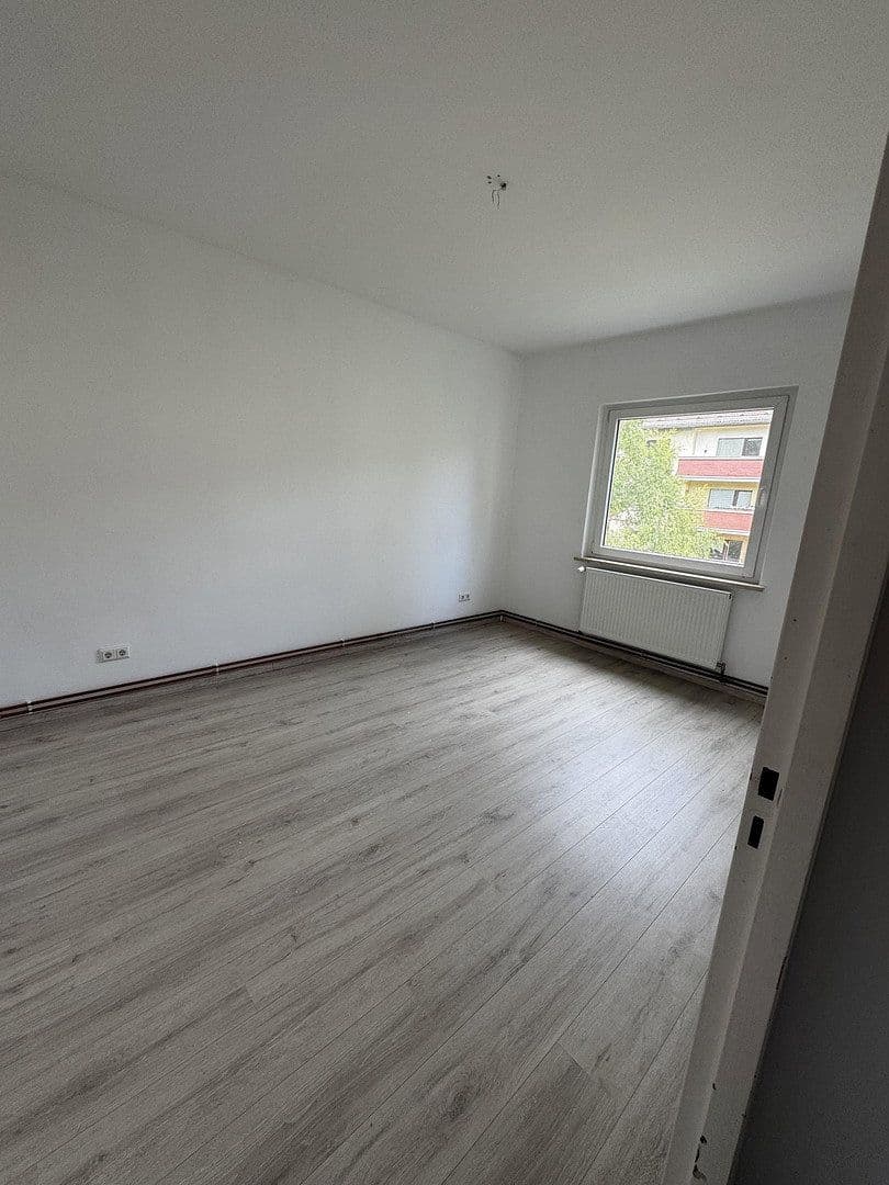 Predaj bytu 3-izbový 115 m², Klamannstraße 8a, Berlin, Berlín Predaj bytu 3-izbový 115 m², Klamannstraße 8a, Berlin, Berlín