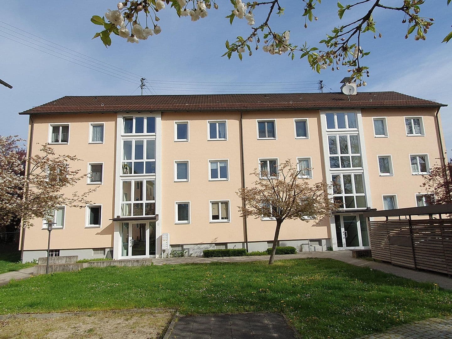 Prenájom bytu 2-izbový 49 m², Ulrichstr. 6, Vöhringen, Bavorsko Prenájom bytu 2-izbový 49 m², Ulrichstr. 6, Vöhringen, Bavorsko