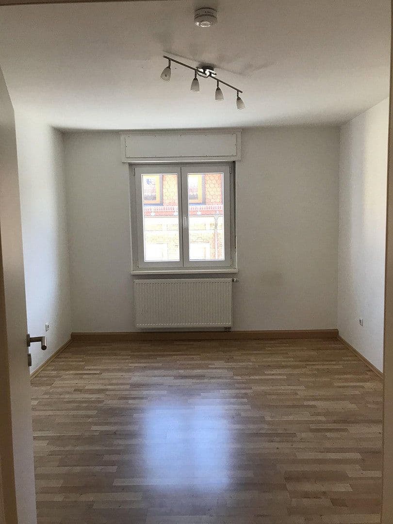Prenájom bytu 3-izbový 87 m², Nürnberg, Bavorsko Prenájom bytu 3-izbový 87 m², Nürnberg, Bavorsko
