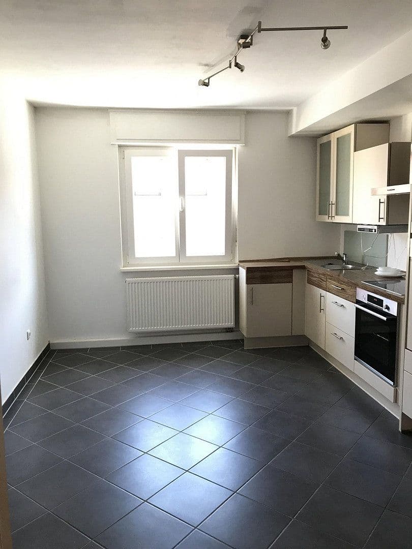 Prenájom bytu 3-izbový 87 m², Nürnberg, Bavorsko Prenájom bytu 3-izbový 87 m², Nürnberg, Bavorsko