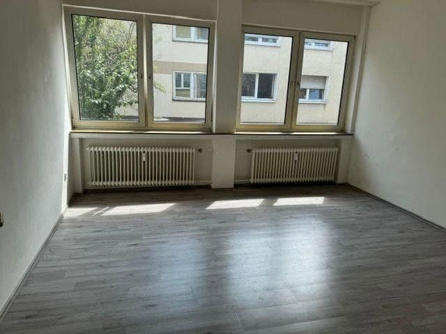 Prenájom bytu 2-izbový 55 m², Hülsmannstraße 1, Essen, Severné Porýnie - Westfálsko Prenájom bytu 2-izbový 55 m², Hülsmannstraße 1, Essen, Severné Porýnie - Westfálsko