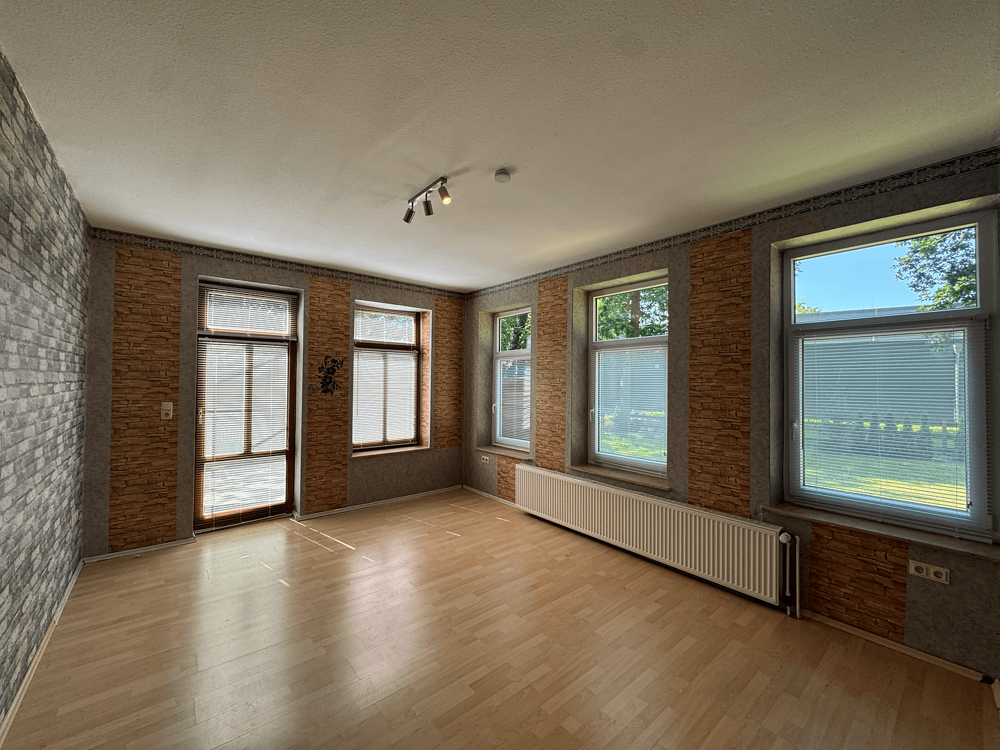 Prenájom bytu 2-izbový 67 m², Elsfleth, Dolné Sasko Prenájom bytu 2-izbový 67 m², Elsfleth, Dolné Sasko