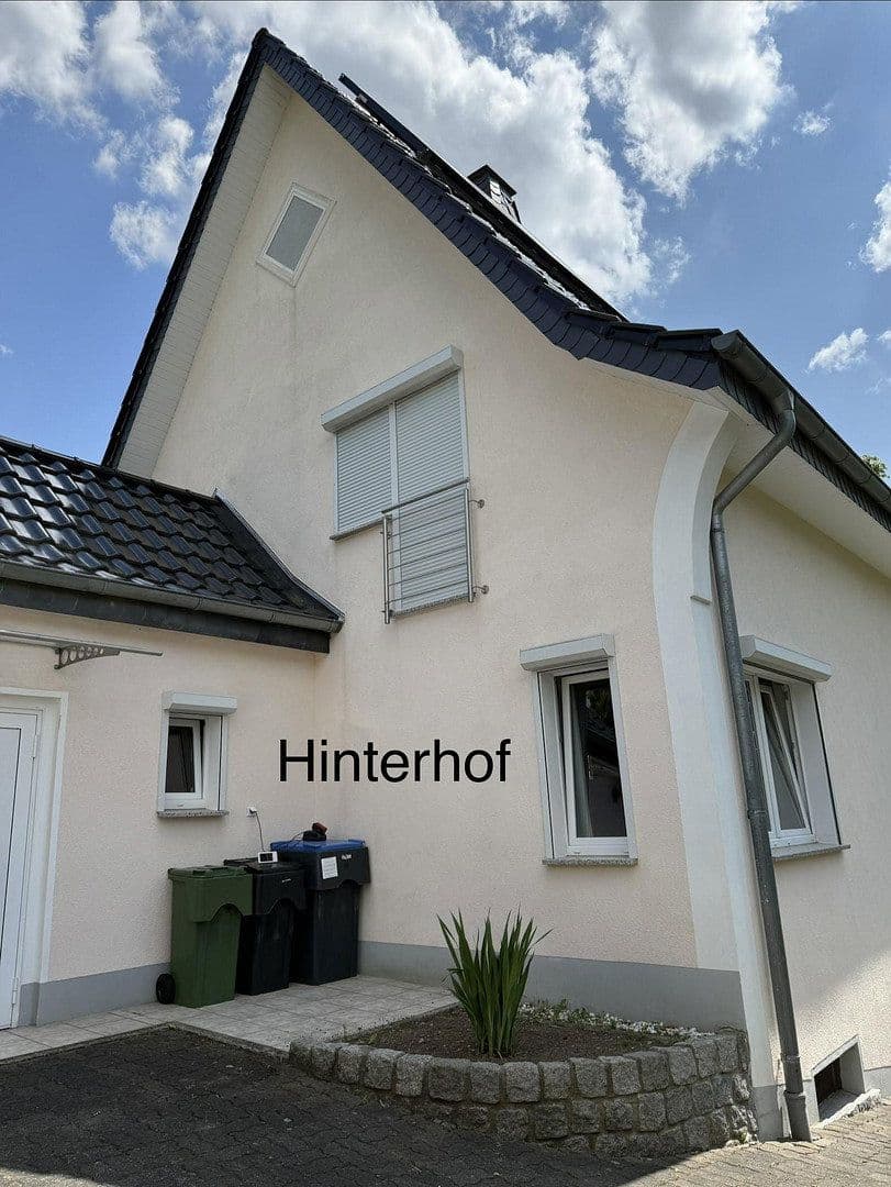 Predaj domu 140 m², pozemok 502 m², Warstein, Severné Porýnie - Westfálsko Predaj domu 140 m², pozemok 502 m², Warstein, Severné Porýnie - Westfálsko