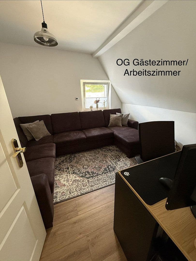 Predaj domu 140 m², pozemok 502 m², Warstein, Severné Porýnie - Westfálsko Predaj domu 140 m², pozemok 502 m², Warstein, Severné Porýnie - Westfálsko