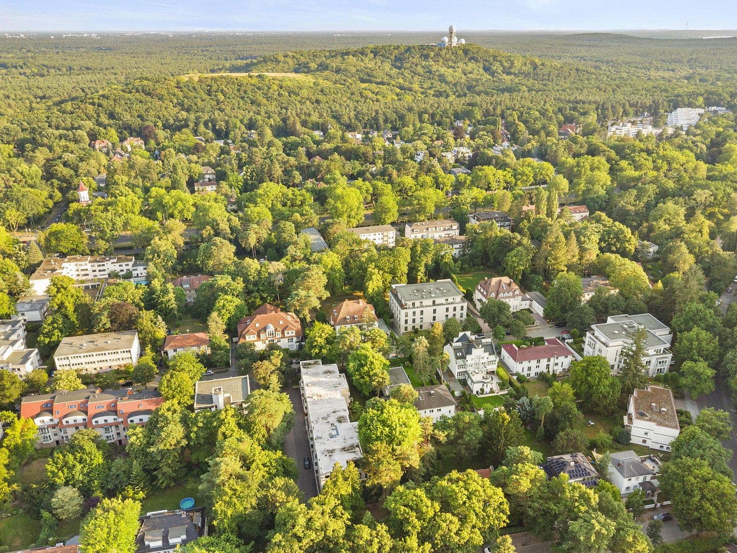 Predaj bytu 4-izbový 120 m², Berlin, Berlín Predaj bytu 4-izbový 120 m², Berlin, Berlín