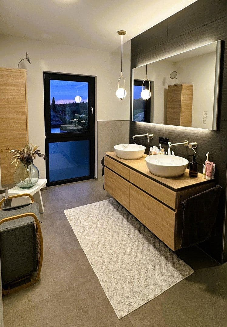 Predaj domu 153 m², pozemok 840 m², Pettendorf, Bavorsko Predaj domu 153 m², pozemok 840 m², Pettendorf, Bavorsko