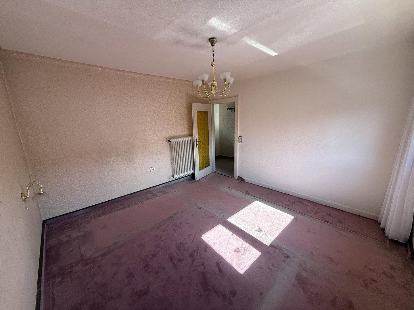 Predaj domu 135 m², pozemok 305 m², Albert-Ruppersberg Straße 36, Saarbrücken, Sársko Predaj domu 135 m², pozemok 305 m², Albert-Ruppersberg Straße 36, Saarbrücken, Sársko