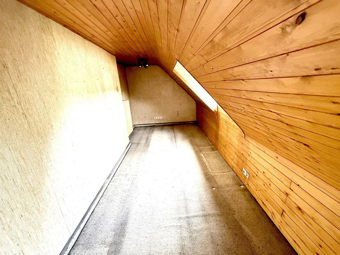 Predaj domu 135 m², pozemok 305 m², Albert-Ruppersberg Straße 36, Saarbrücken, Sársko Predaj domu 135 m², pozemok 305 m², Albert-Ruppersberg Straße 36, Saarbrücken, Sársko