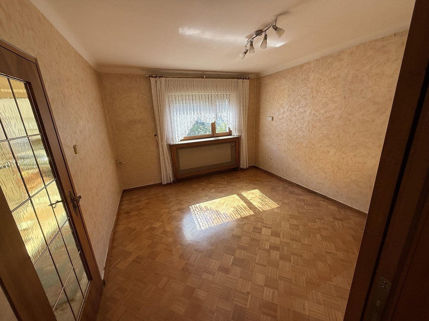 Predaj domu 135 m², pozemok 305 m², Albert-Ruppersberg Straße 36, Saarbrücken, Sársko Predaj domu 135 m², pozemok 305 m², Albert-Ruppersberg Straße 36, Saarbrücken, Sársko