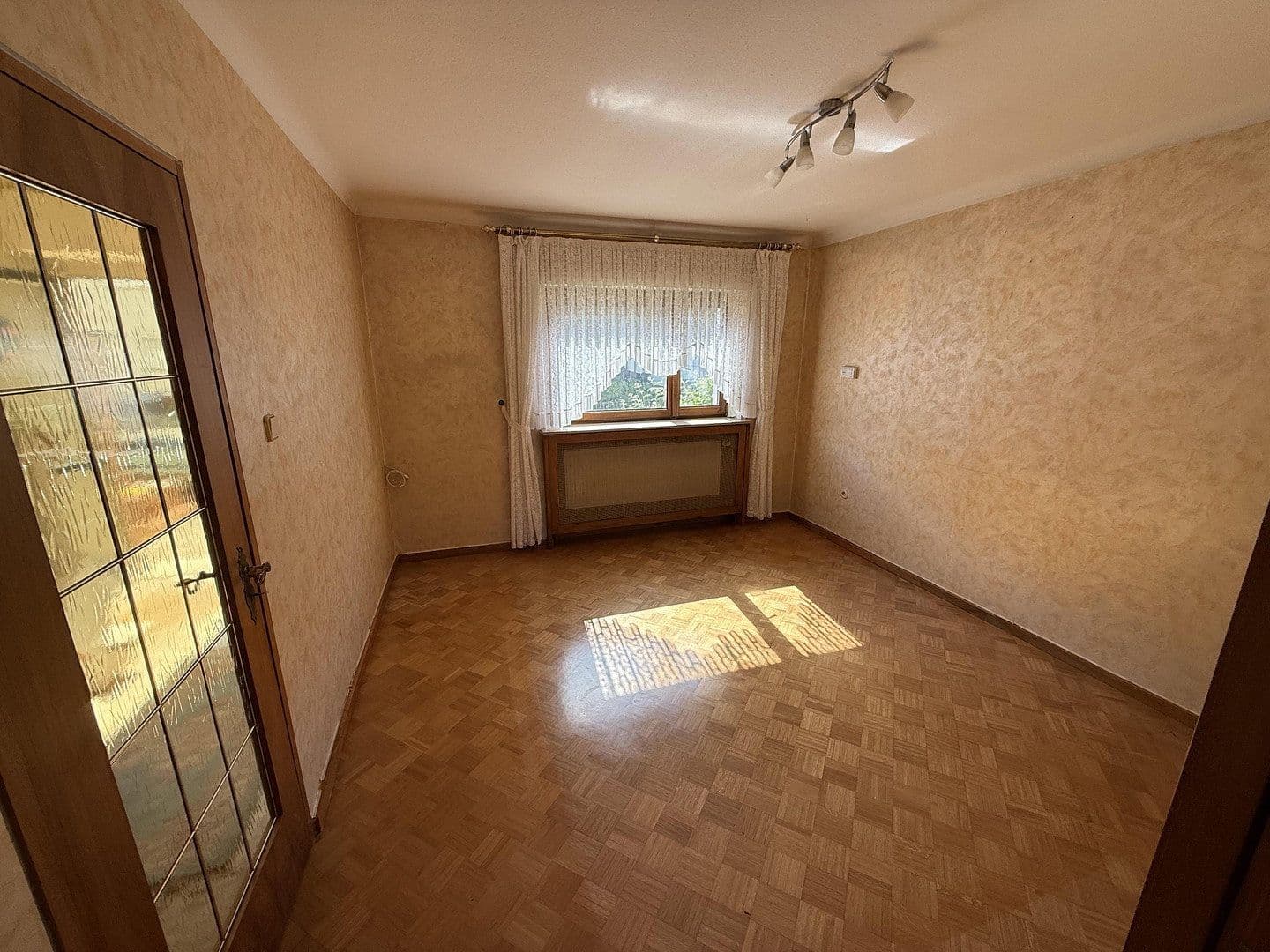 Predaj domu 135 m², pozemok 305 m², Albert-Ruppersberg Straße 36, Saarbrücken, Sársko Predaj domu 135 m², pozemok 305 m², Albert-Ruppersberg Straße 36, Saarbrücken, Sársko