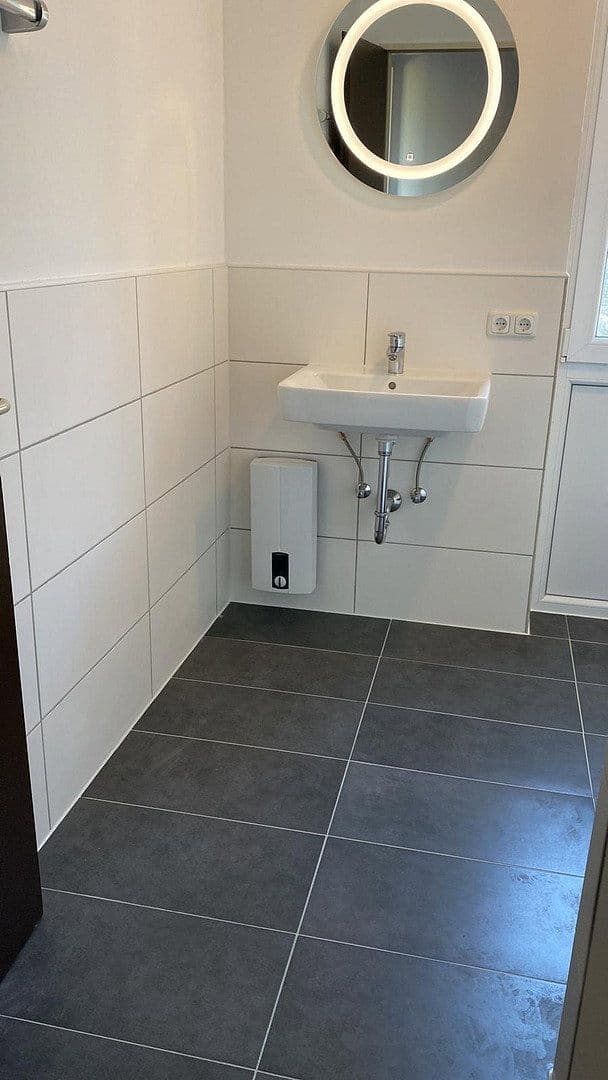 Prenájom bytu 2-izbový 50 m², Talbrückenstr. 7, Bielefeld, Severné Porýnie - Westfálsko Prenájom bytu 2-izbový 50 m², Talbrückenstr. 7, Bielefeld, Severné Porýnie - Westfálsko