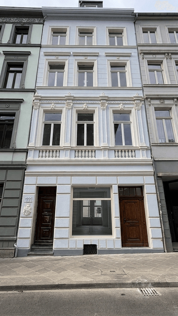 Prenájom bytu 3-izbový 85 m², Adalbertsteinweg 111, Aachen, Severné Porýnie - Westfálsko Prenájom bytu 3-izbový 85 m², Adalbertsteinweg 111, Aachen, Severné Porýnie - Westfálsko